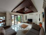 2 bedrooms Villa in Bang Tao, Thailand No. 13938 - Image 3