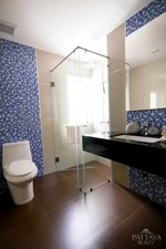 1 bedroom Condo in Pattaya, Thailand No. 1557 - Image 3