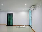 312m² Bungalow in Pattaya, Thailand No. 16086 - Image 10