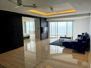2 bedrooms Condo in Pattaya, Thailand No. 20023