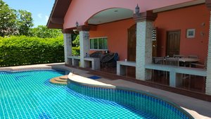 3 bedrooms Villa in Pattaya, Thailand No. 20065