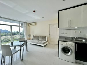 1 bedroom Apartment in Pattaya, Thailand No. 20196