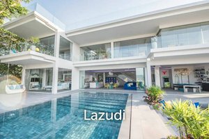 5 bedrooms Villa in Kathu, Thailand No. 21982