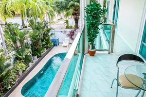 6 bedrooms Villa in Pattaya, Thailand No. 22435