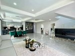 5 bedrooms Villa in Pattaya, Thailand No. 23830 - Image 2