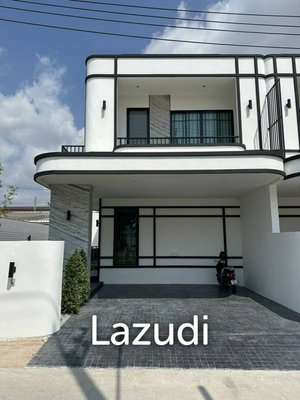 3 bedrooms Bungalow in Pattaya, Thailand No. 24216