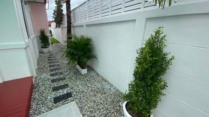 3 bedrooms Villa in Pattaya, Thailand No. 24409