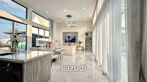 3 bedrooms Villa in Bang Lamung, Thailand No. 25234