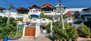3 bedrooms Bungalow in Pattaya, Thailand No. 25327