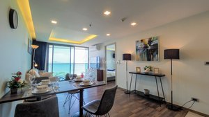 2 bedrooms Condo in Pattaya, Thailand No. 25359