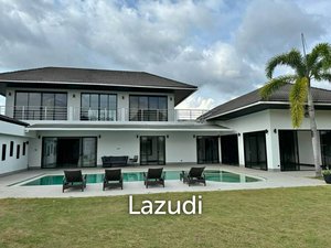 4 bedrooms Villa in Bang Tao, Thailand No. 25410