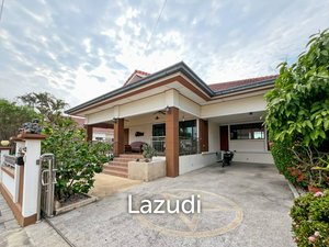 3 bedrooms Villa in Hua Hin, Thailand No. 25552