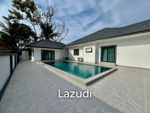4 bedrooms Villa in Pattaya, Thailand No. 25592