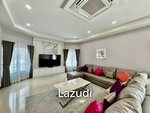 4 bedrooms Villa in Pattaya, Thailand No. 25592 - Image 2