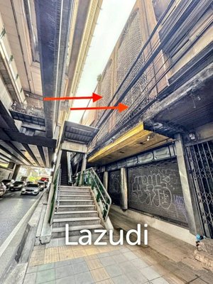 2 bedrooms Warehouse in Bangkok, Thailand No. 25600