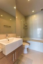 1 bedroom Condo in Noble Refine Bangkok, Thailand No. 30778 - Image 19