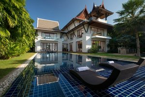 5 bedrooms Villa in Phuket, Thailand No. 366