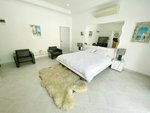 12 bedrooms Villa in Pattaya, Thailand No. 4230 - Image 21
