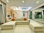 3 bedrooms Villa in Pattaya, Thailand No. 4258 - Image 4