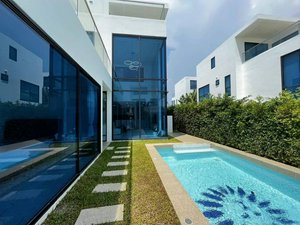 4 bedrooms Villa in Pattaya, Thailand No. 5175