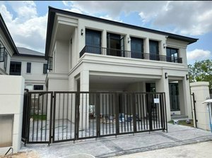 4 bedrooms Villa in Pattaya, Thailand No. 5399