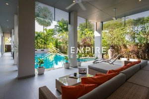 4 bedrooms Villa in Bang Tao, Thailand No. 5943