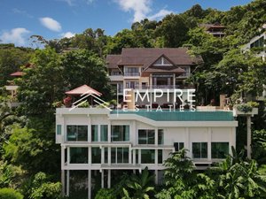 7 bedrooms Villa in Patong, Thailand No. 6054