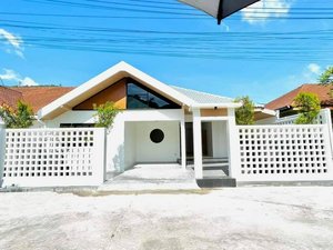3 bedrooms Bungalow in Phuket, Thailand No. 7838