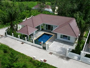 4 bedrooms Villa in Chalong, Thailand No. 8069