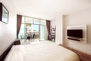 1 bedroom Apartment in Karon, Thailand No. 8070