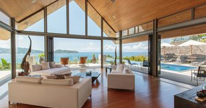 5 bedrooms Villa in Patong, Thailand No. 8134