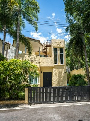 3 bedrooms Villa in Phuket, Thailand No. 8453