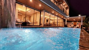 4 bedrooms Villa in Phuket, Thailand No. 8897