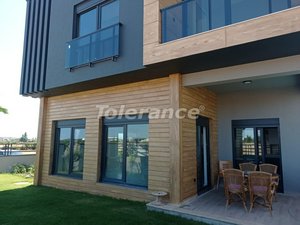 Villa 5+1 in Antalya, Turkey No. 1053