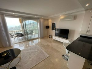 4 rooms Apartment in Alanya, Turkey No. 12070