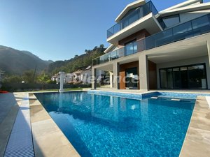 Villa 4+1 in Fethiye, Turkey No. 12341