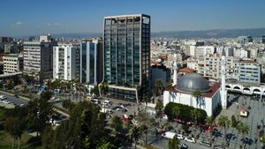 183m² Commercial property in Mersin, Turkey No. 16700