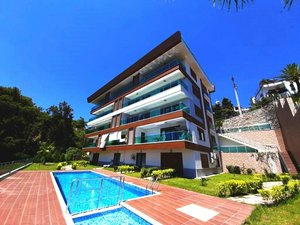 5 rooms Apartment in Alanya, Turkey No. 19900