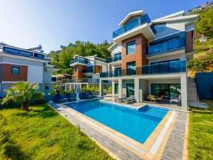 Villa 4+1 in Fethiye, Turkey No. 22281