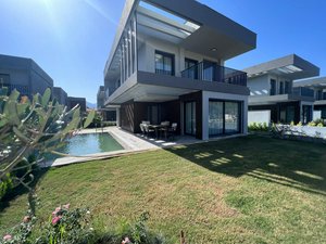 4 bedrooms Property in Kusadasi, Turkey No. 22467