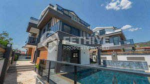 Villa 5+1 in Fethiye, Turkey No. 22684