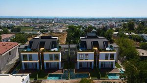 Villa 5+1 in Lara, Turkey No. 22993