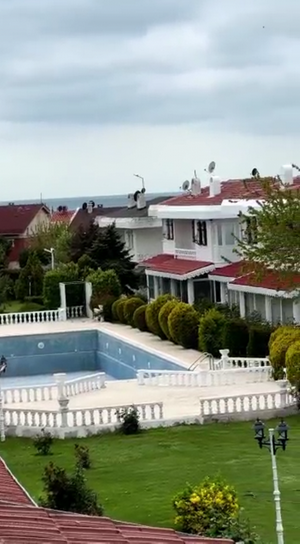 Villa 4+1 in Istanbul, Turkey No. 25160