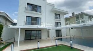 Villa 6+2 in Istanbul, Turkey No. 25418