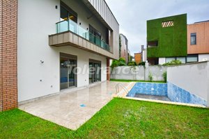 Villa 6+1 in Antalya, Turkey No. 26869