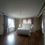 Villa 6+1 in Bueyuekcekmece, Turkey No. 27028 - Image 24