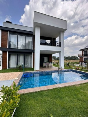 Villa 4+1 in Antalya, Turkey No. 27557