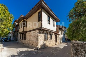 5 rooms Villa in Muratpasa, Turkey No. 27643