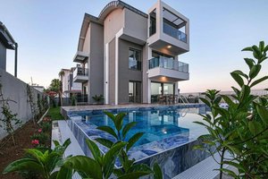 Villa 3+1 in Belek, Turkey No. 27783