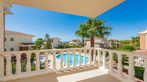 Villa 3+1 in Incekum, Turkey No. 8488